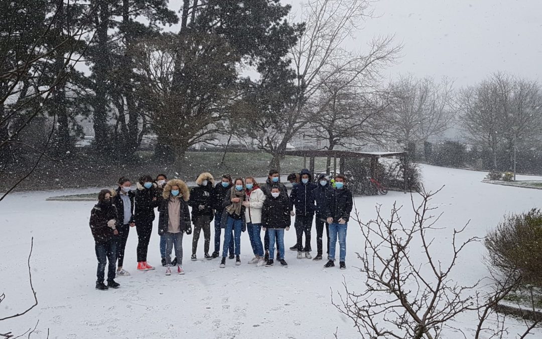 La neige s’invite au collège